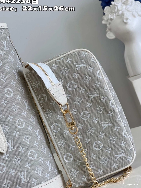 VUITTON LOUIS NANO BUCKET 0701